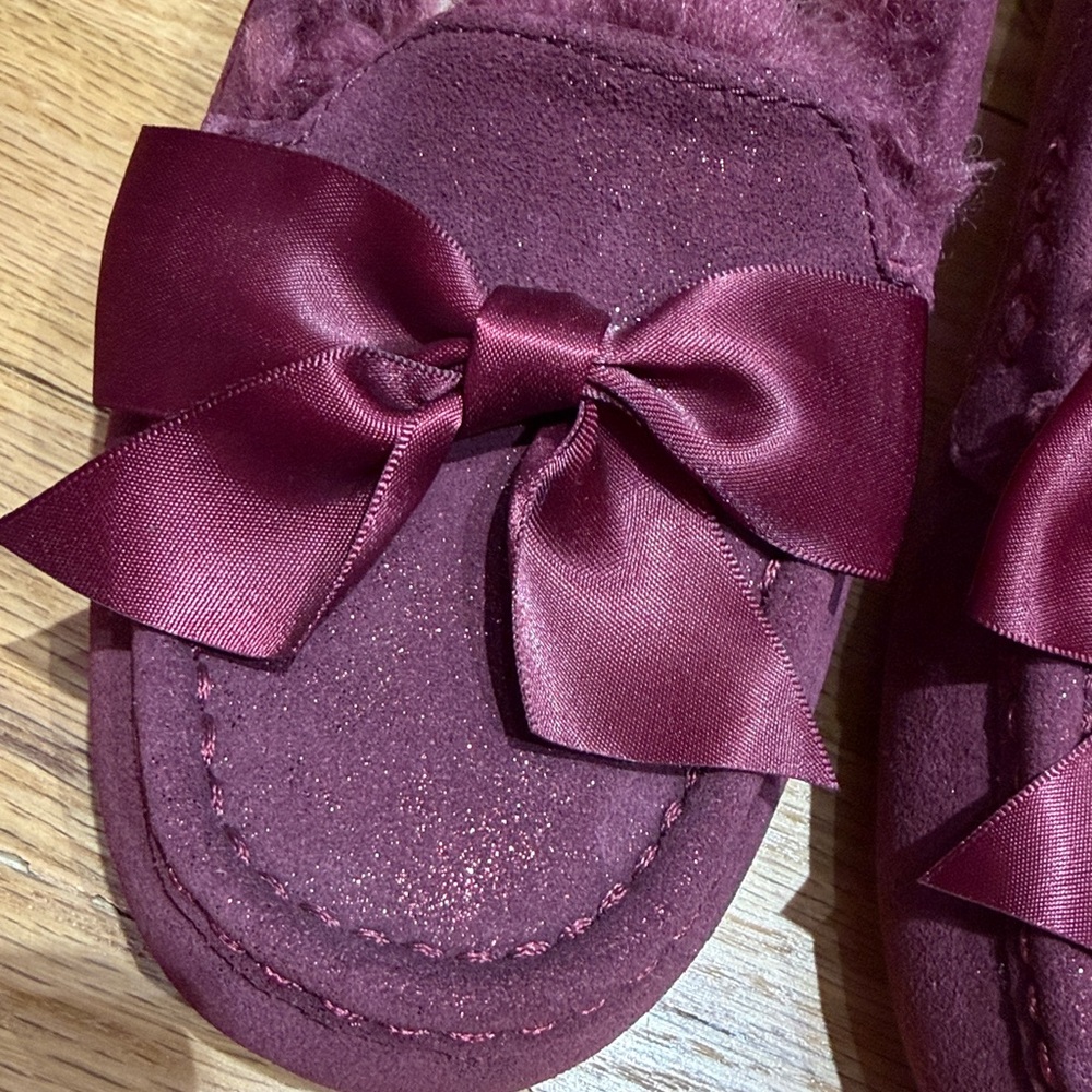 Ugg NWOB Ansley heritage bow🎀❤️🎀❤️🎀❤️ - Picture 2 of 10